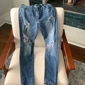 American Eagle Super Stretch Ripped Skinny Jean